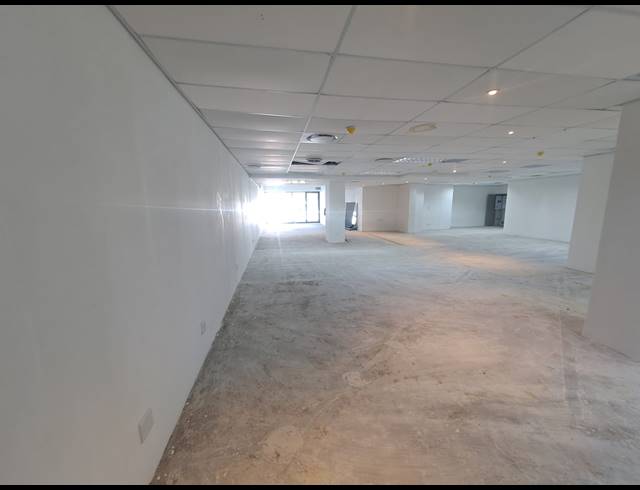 247M² BUSINESS CENTRE TO LET IN SUNNINGDALE